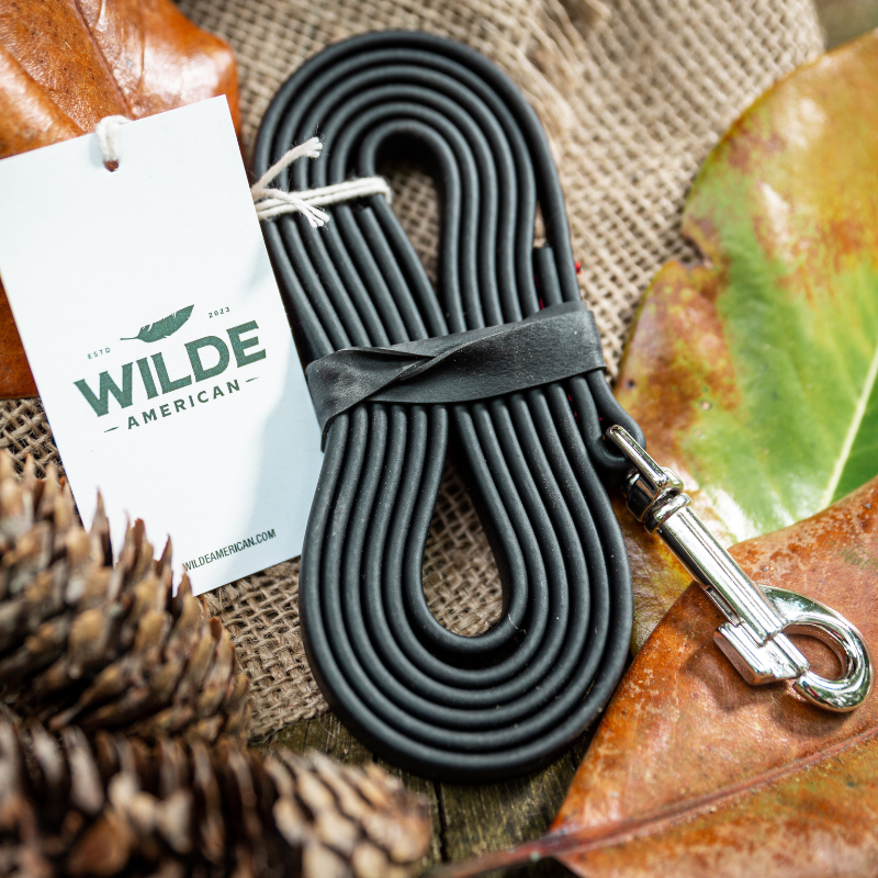 Wilde American Flat Dog Leash Flat Lay Product with Branding Details