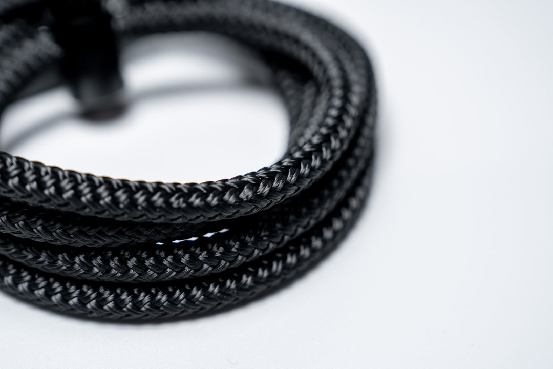 The Slip & Clip: 2 in 1 Lead Black
