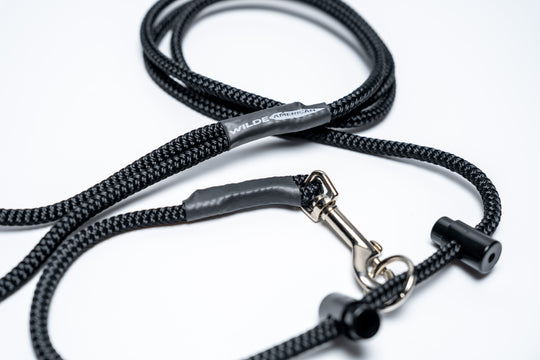 The Slip & Clip: 2 in 1 Lead Black