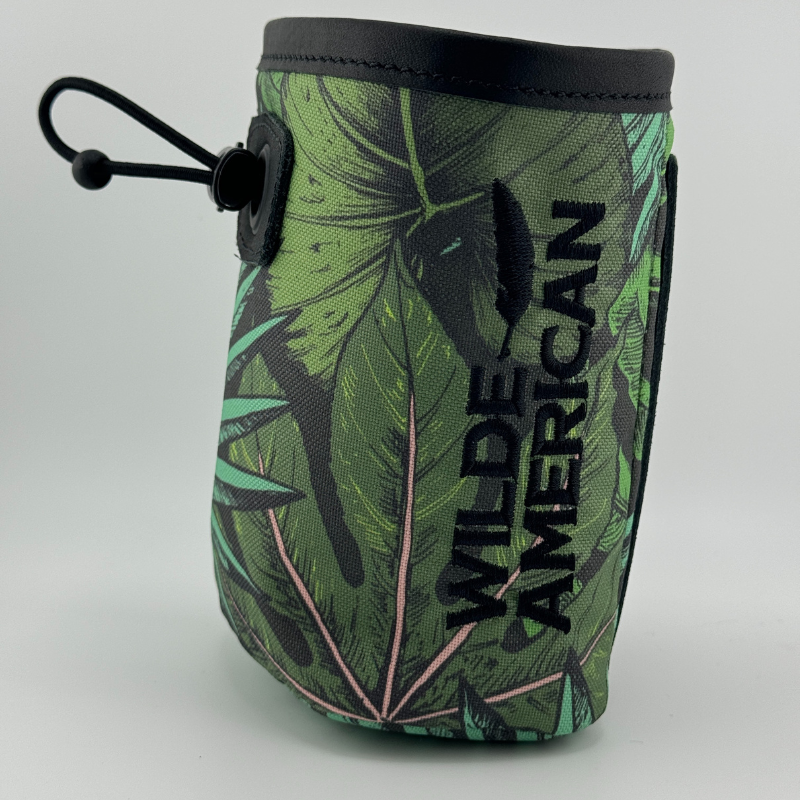 The Featherlite Treat Pouch 